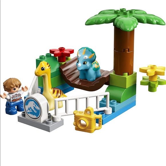 LEGO DUPLO Jurassic World Gentle Giants Petting Zoo 10879 Building Kit NIB - Picture 7 of 7